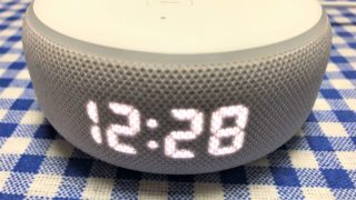 Amazon Echo Dot with clock　