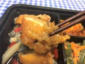 「ヨシケイ」シンプルミール 油淋鶏を食べる
